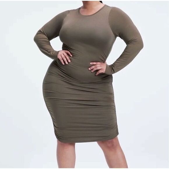 Good American ruched mini dress in fog/olive green small new - Picture 2 of 11